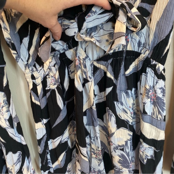 Billabong Sittin Pretty Floral Romper Long Sleeve Blue Womens Small Bell Sleeve - Picture 4 of 7